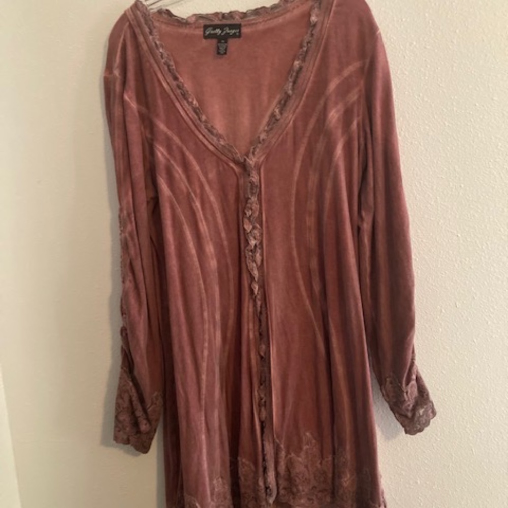Gretty Zeuger dusty rose tunic